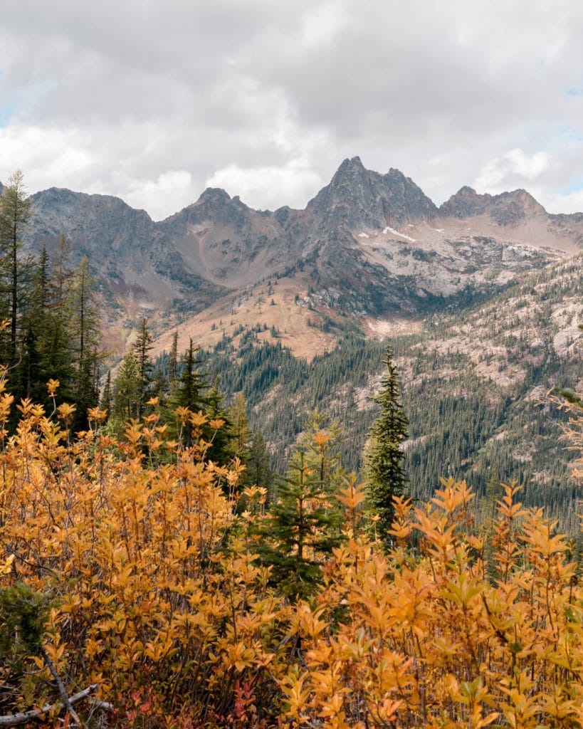 Explore Washington’s Scenic North Cascades in the Fall Explore