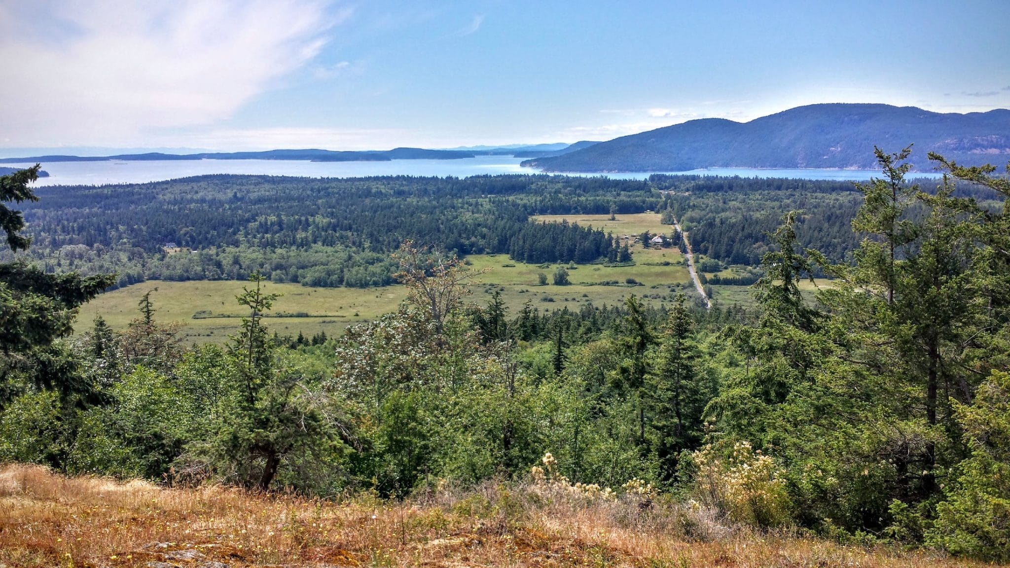 Relaxing Getaway at the Guemes Island Explore Washington